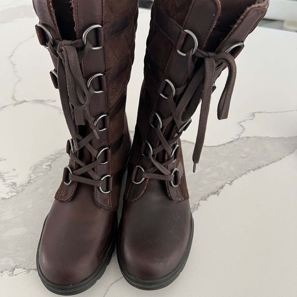 SMARTPAK brand insulated boots.